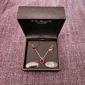 Garnet pendant and earrings